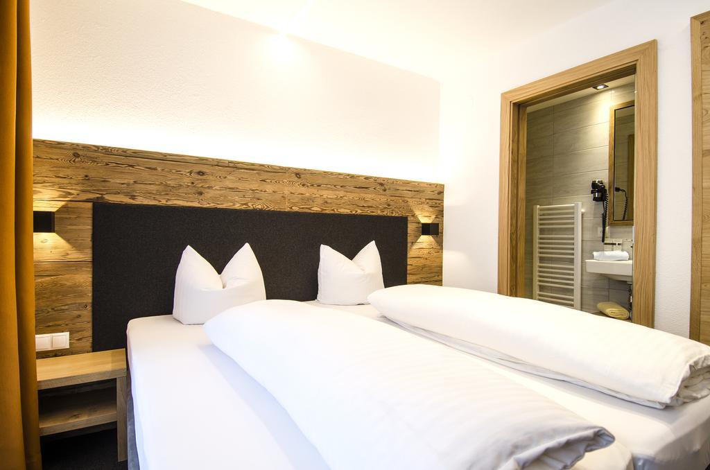 Hotel Garni Persutt Ишгль Экстерьер фото