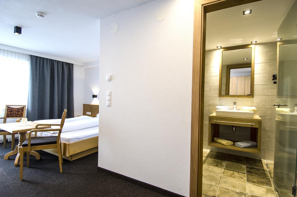 Hotel Garni Persutt Ишгль Экстерьер фото