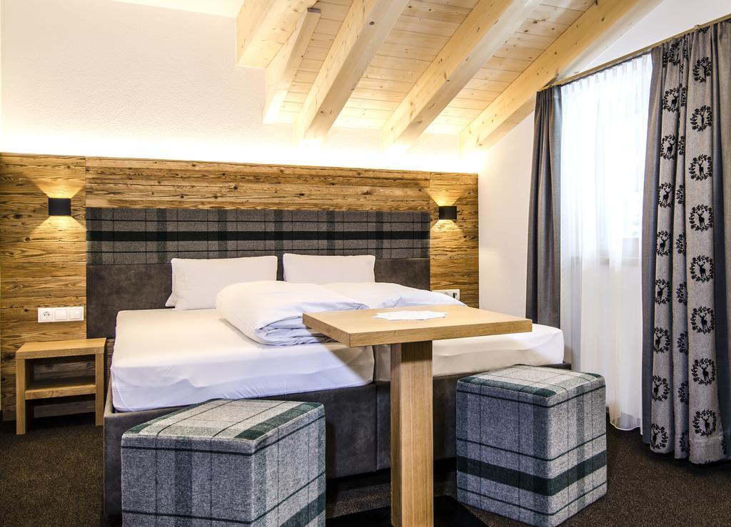 Hotel Garni Persutt Ишгль Экстерьер фото