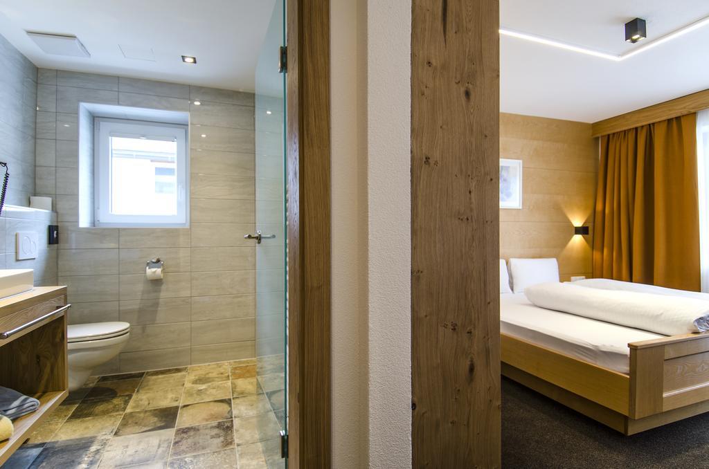 Hotel Garni Persutt Ишгль Экстерьер фото